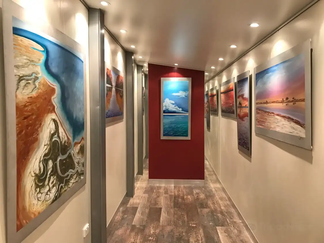 Hotels near Suzy French Art - Studio Gallery Broome