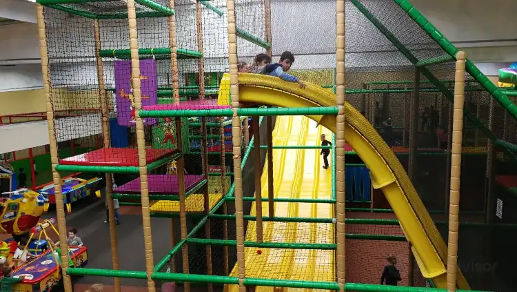 Hotels in der Nähe von Tolliwood Kinder Abenteuerland Frankfurt