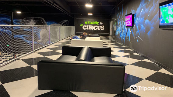 Sky Zone Trampoline Park