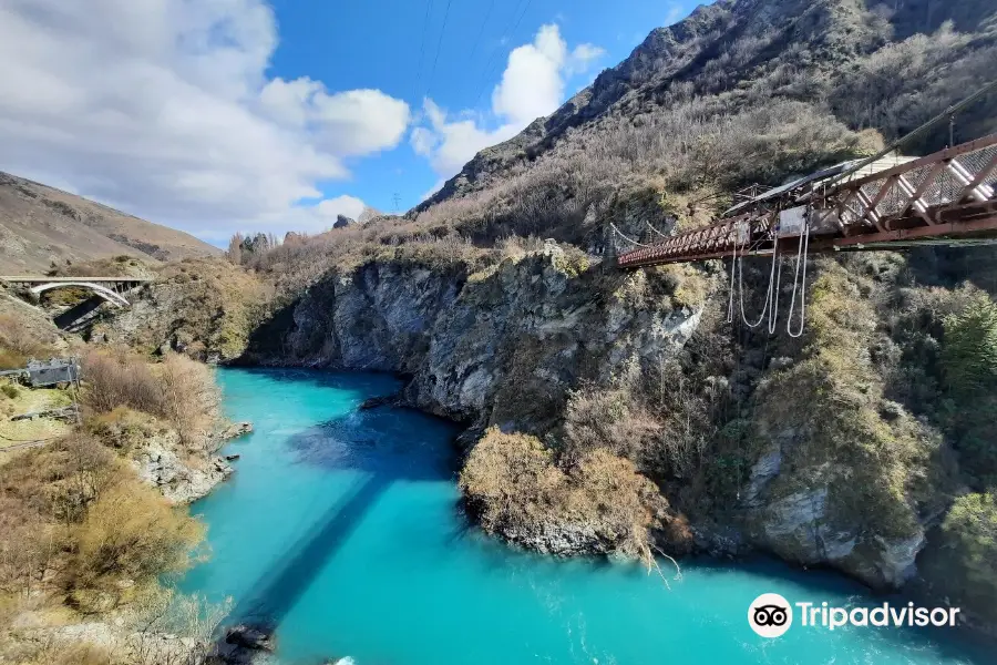 Kawarau Gorge Suspension Bridge