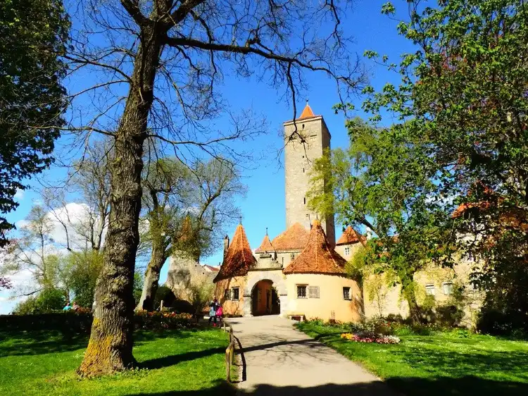Hotels near Castle Gate