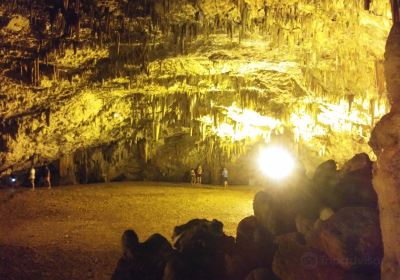 Drogarati Caves