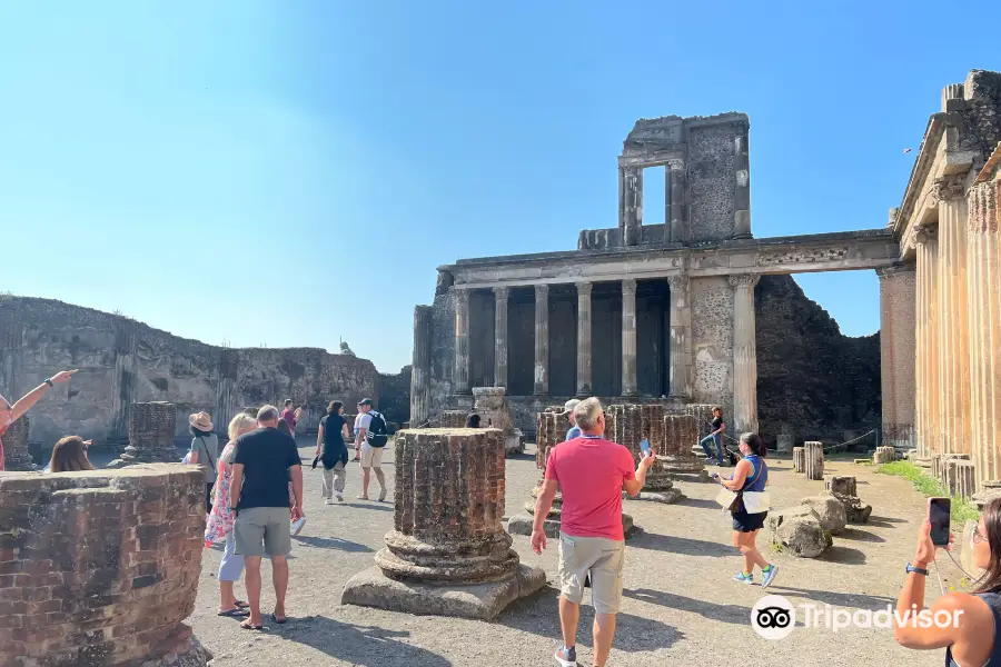 Basilica Pompeiana