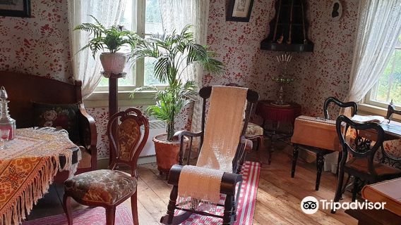 Glims Farmstead Museum