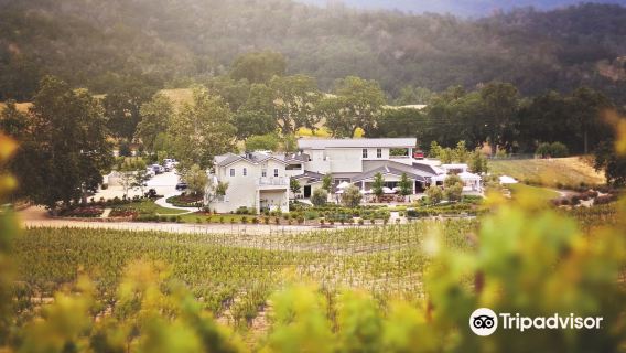 JUSTIN Vineyards & Winery