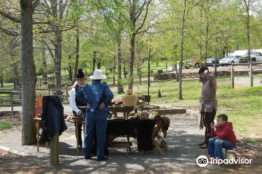 Woolly Hollow State Park