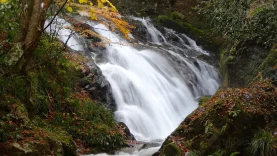 Shimotaki Falls