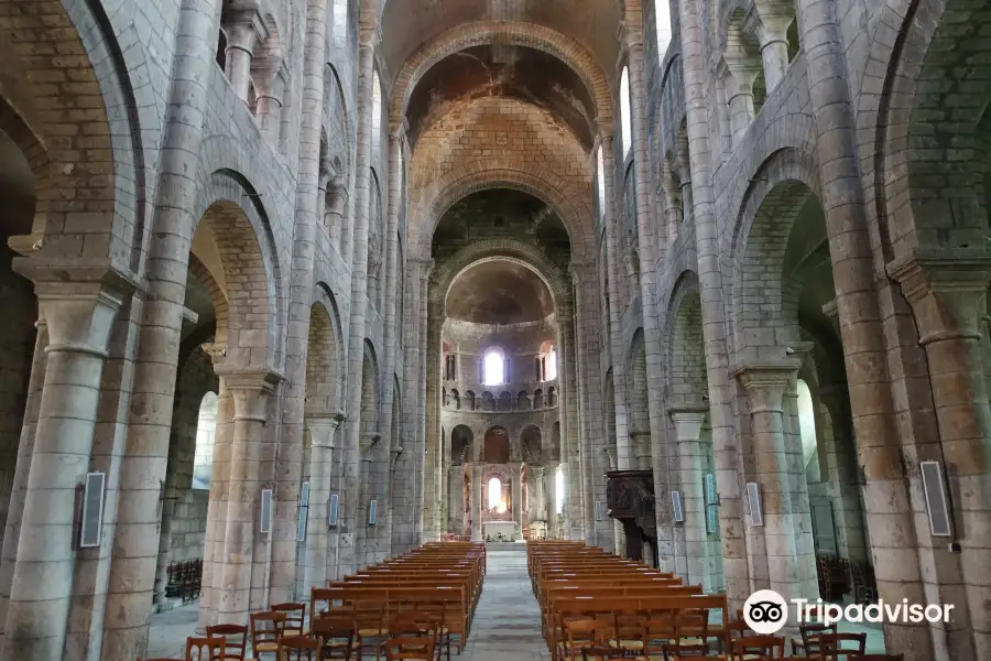 Église Saint-Étienne de Nevers