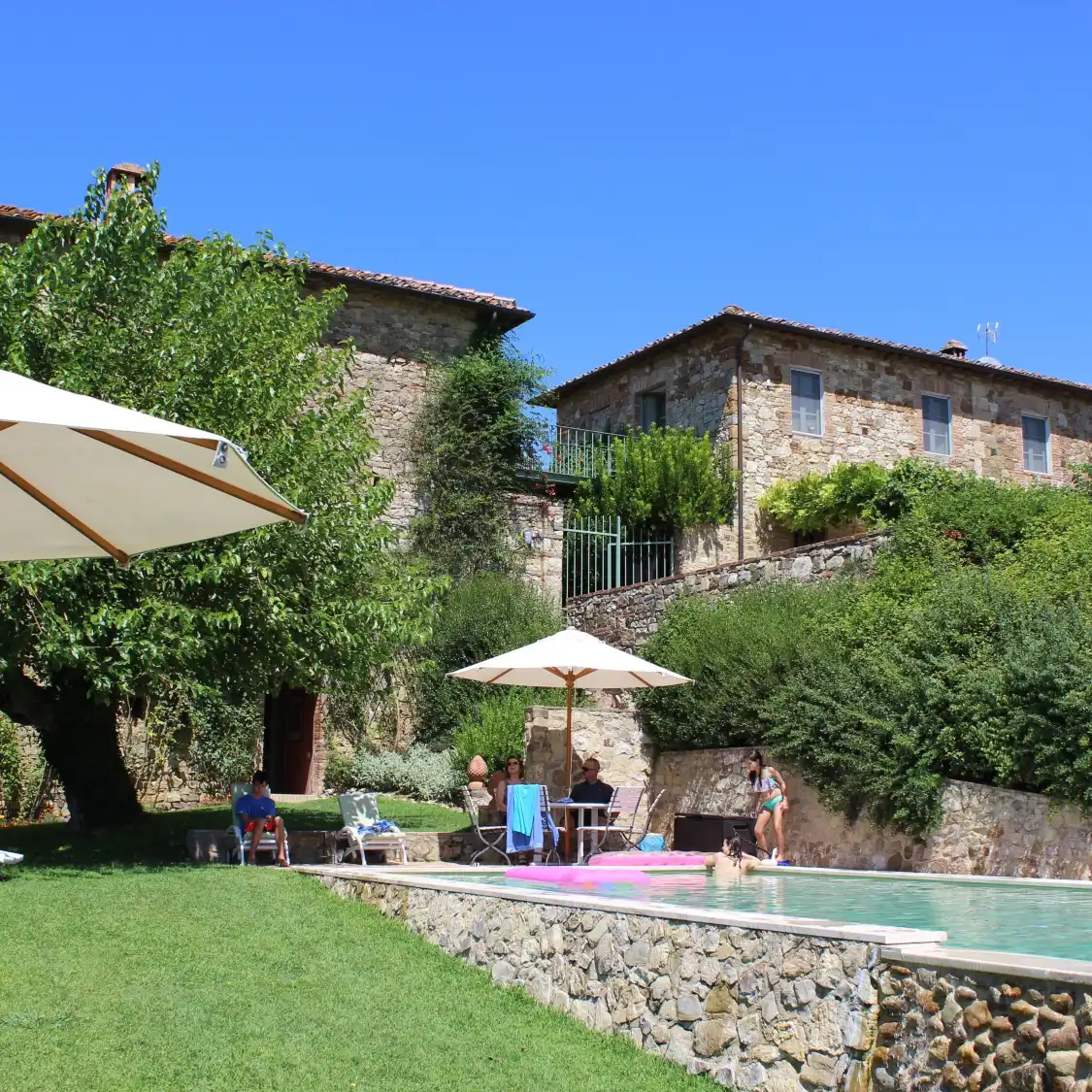 Các khách sạn gần Villa di Geggiano