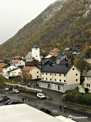 Øksfjord kirke