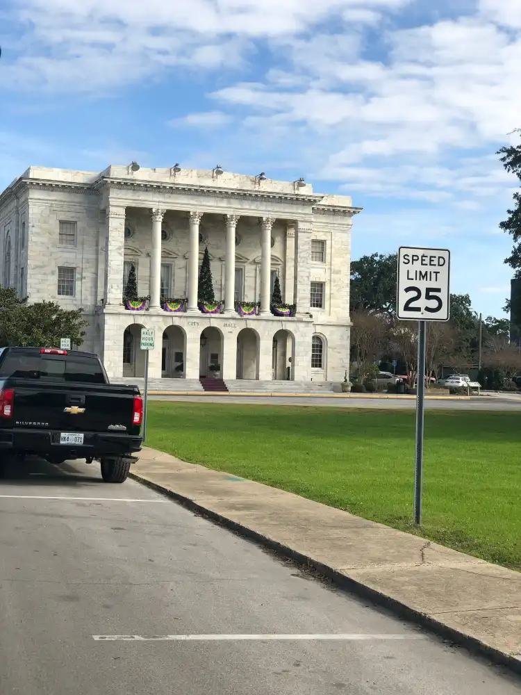 Hotels near Biloxi City Council