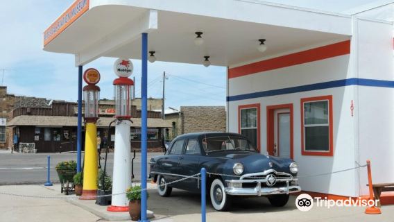Pete's Route 66 Gas Station Museum