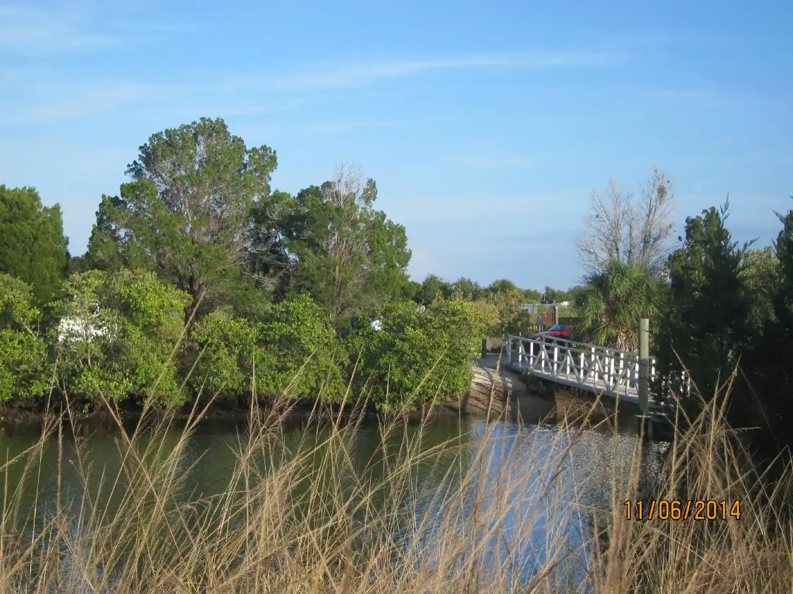 Hotels near Eagle Point Park