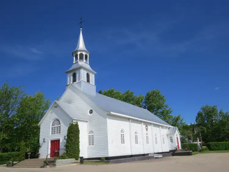 Hotels in Charlevoix-Est Regional County Municipality