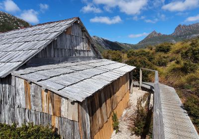 Dove Lake Boatshed