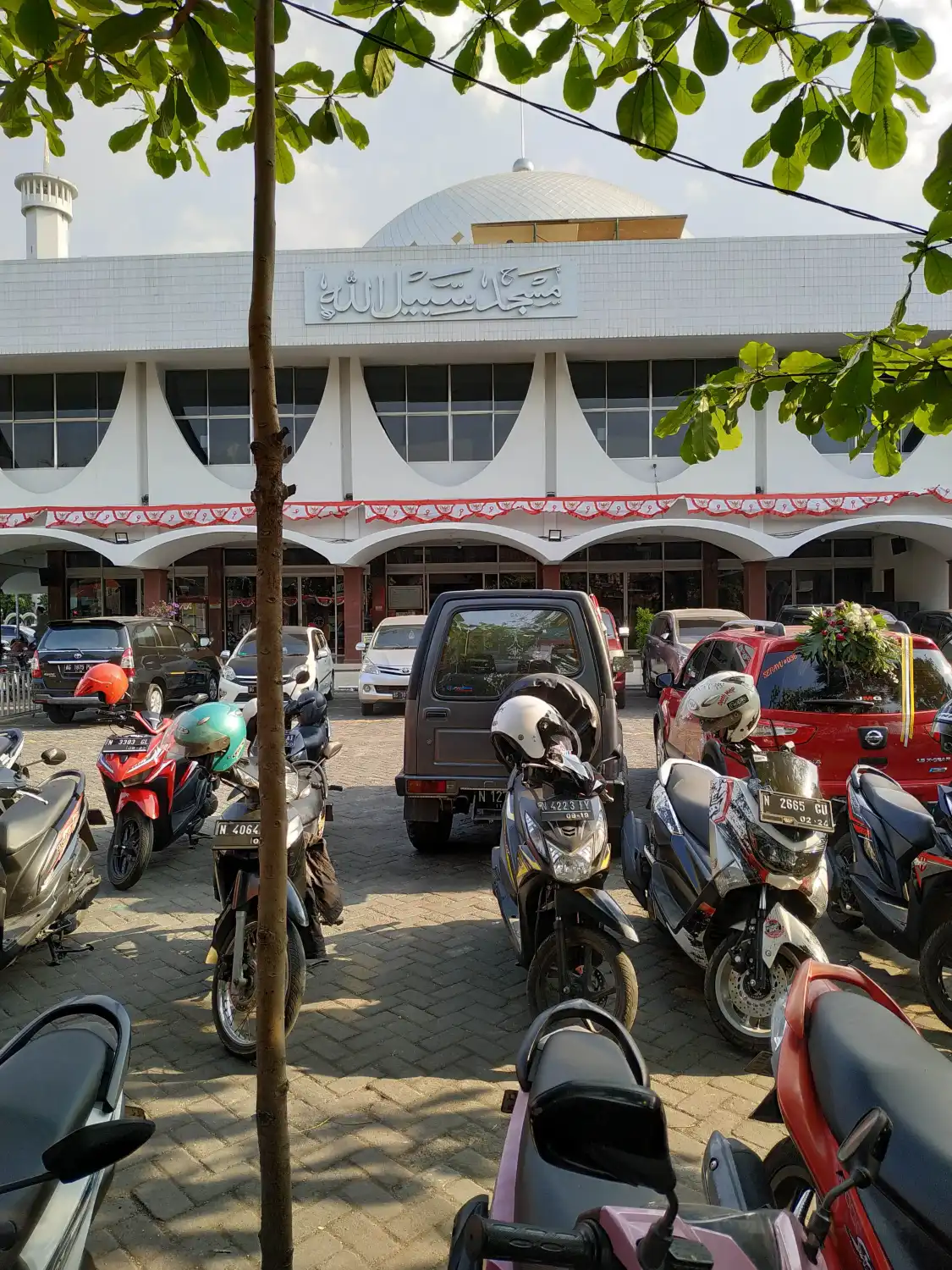 Hotels near Sabilillah Mosque