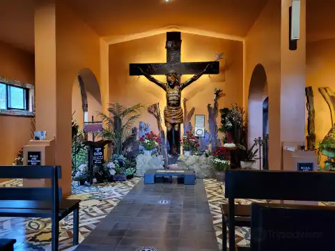 マナワグ教会の聖母周辺のホテル