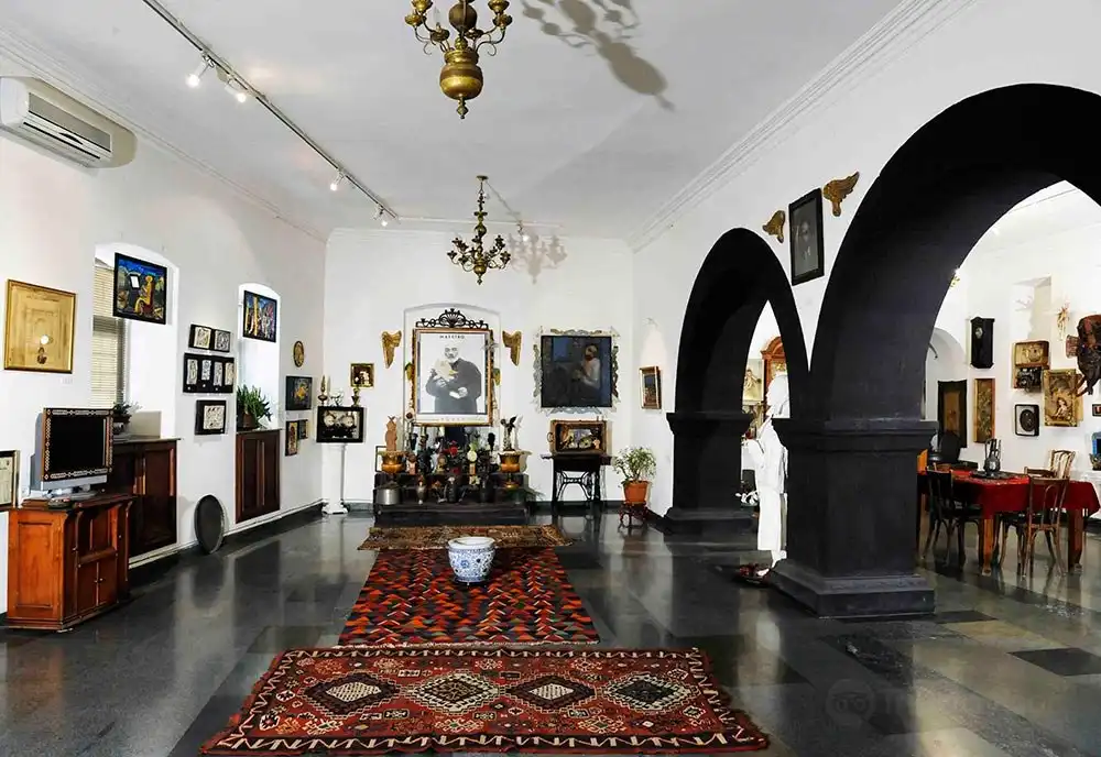 Hotels near Sergei Paradjanov Museum