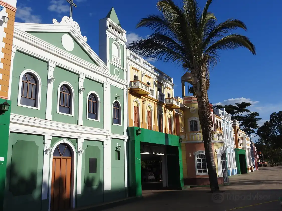 Hotels near Cuiabá River's edge