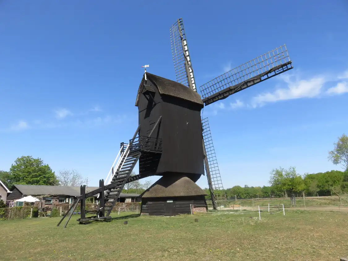 Hotels near Doesburgermolen