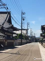 一身田寺内町の館