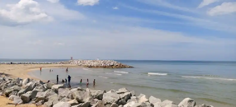 Hotels near Pantai Kemayang