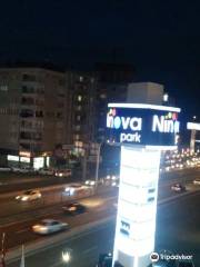 Ninova Park Shopping Center