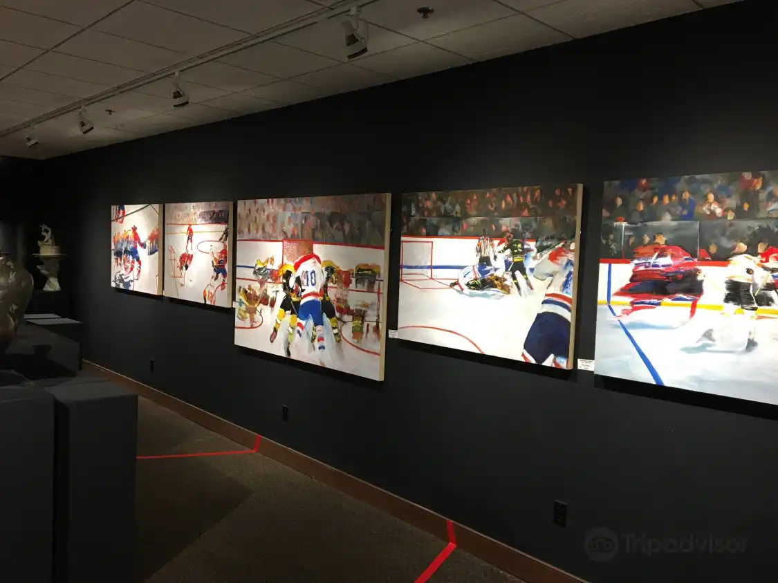 Hotels near Jonathon Bancroft-Snell Gallery - Galerie