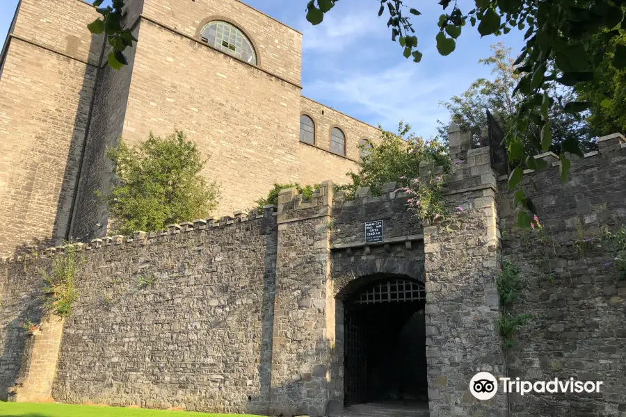 Dublin City Wall and Gate