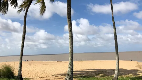 La plage des Roches