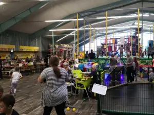 Indoor Spielplatz Kunti-Bunt