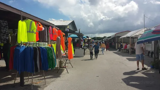 Flea Market of Ortiz Ave