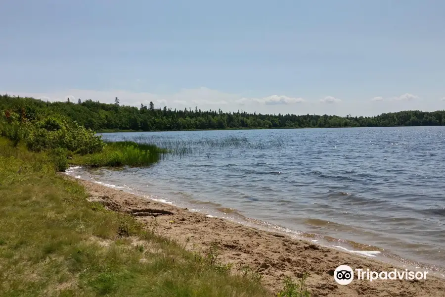 Dalem Lake Provincial Park