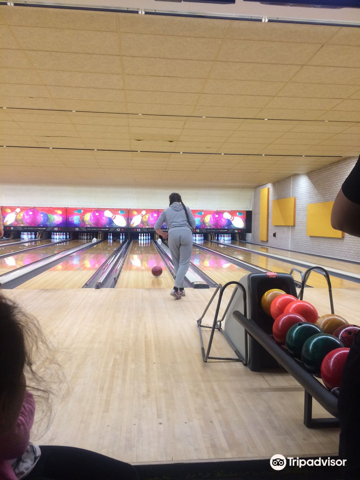 Latest travel itineraries for Cleethorpes Bowling Alley in January (updated  in 2024), Cleethorpes Bowling Alley reviews, Cleethorpes Bowling Alley  address and opening hours, popular attractions, hotels, and restaurants  near Cleethorpes Bowling Alley -