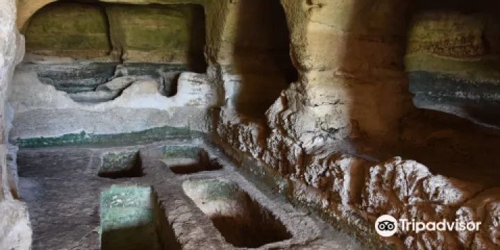 Grotta Delle Trabacche