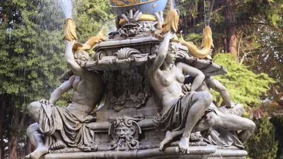 "Goddess of Night" fountain