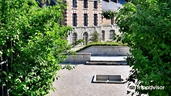 Gardens of Aromas and Royal Flowers