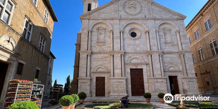 Piazza Pio II