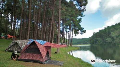 Pang Oung Roum Thai Lake