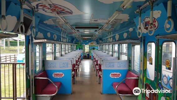 Shimoyoshida Station Blue Train Terrace