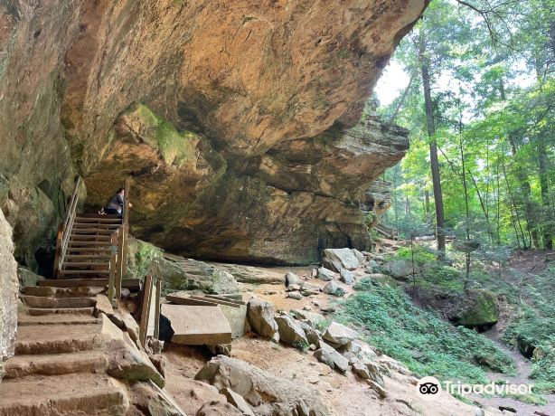 Ash Cave