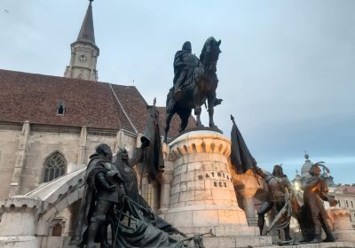 Matthias Corvinus Statue