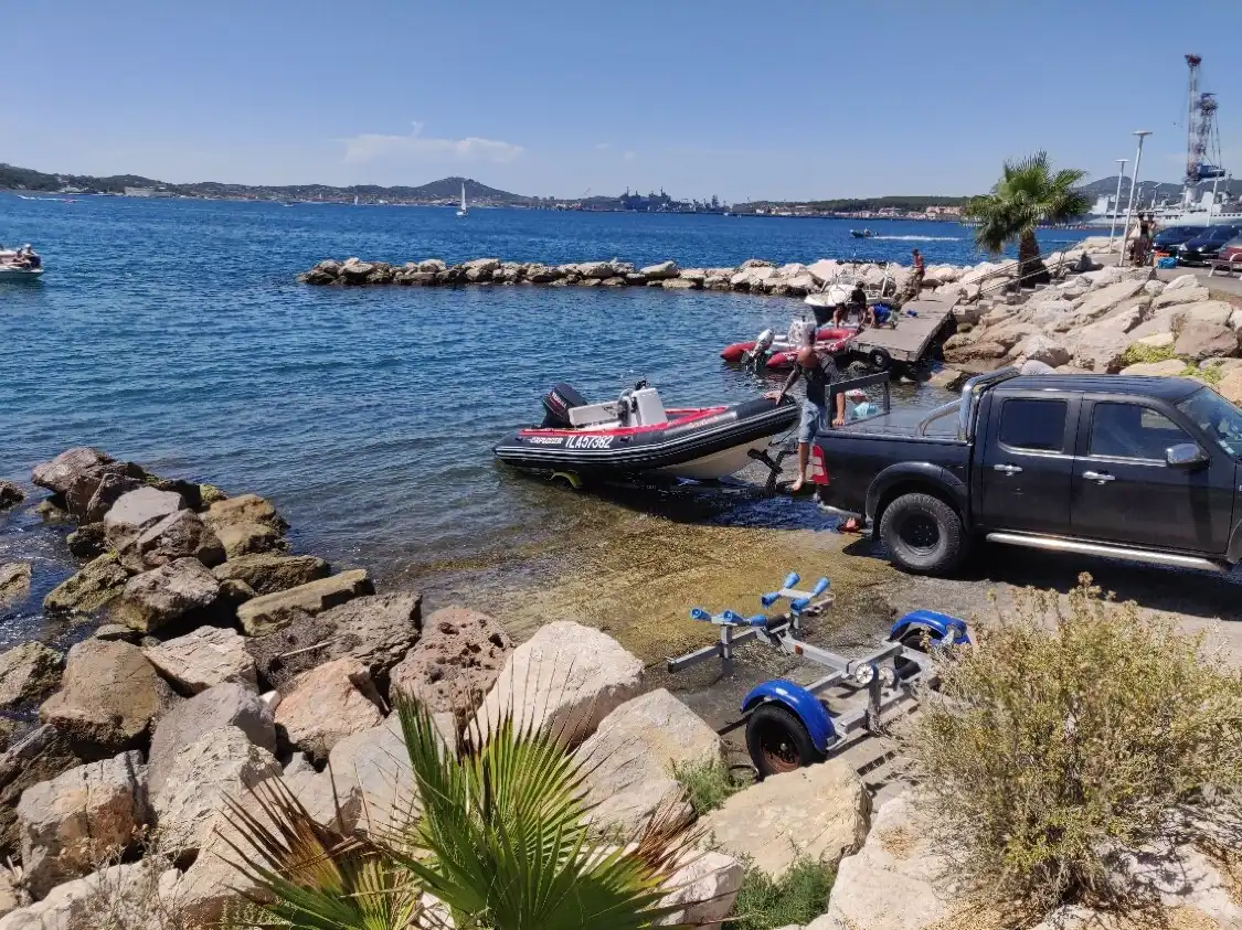 Hôtels à proximité de : Port Saint-Louis du Mourillon