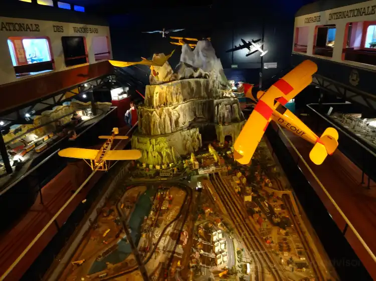Các khách sạn gần Musees des Automates