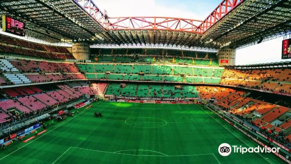 1-day tour of Arch of Peace, San Siro Football Stadium, Sforza Castle, and Sempione Park