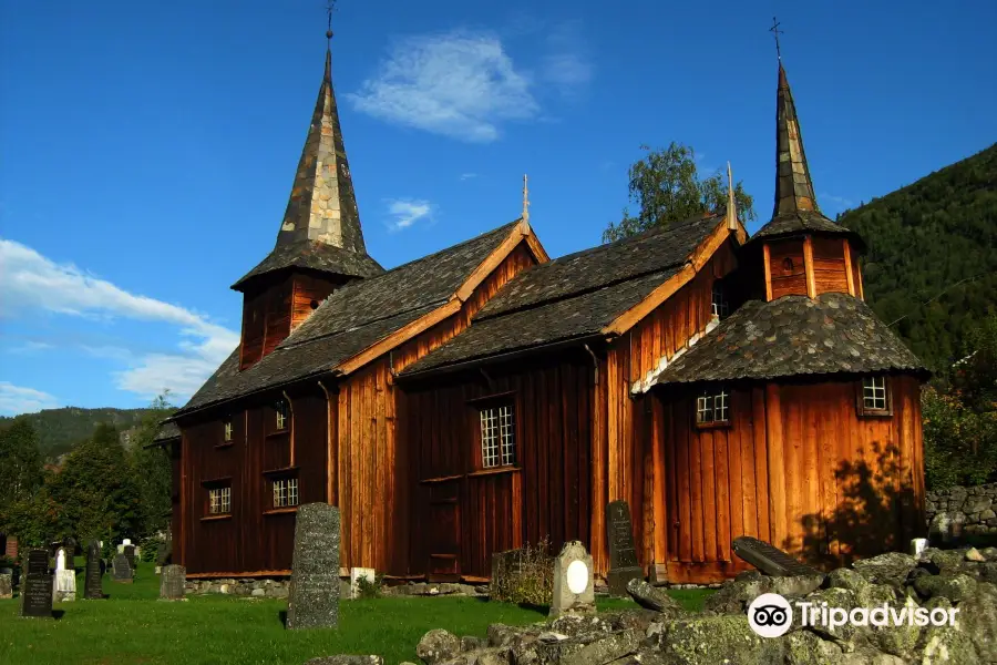 Hol Gamle Kyrkje