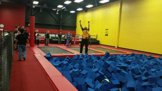 Aerosports Trampoline Park Oakville