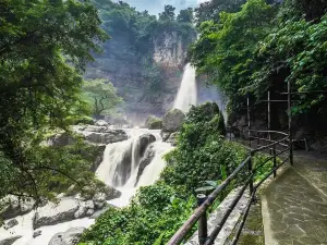 Curug Cimarinjung