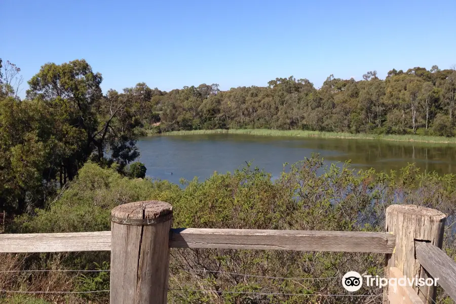 Newport Lakes Parkland