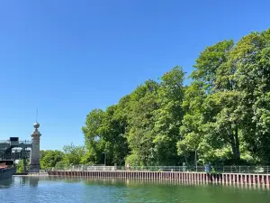 Henrichenburg boat lift